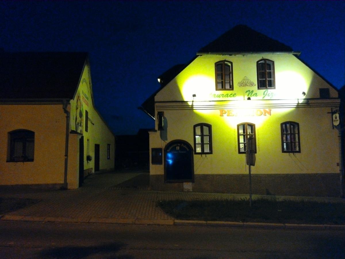 Penzion Na Jizdarne Stary Plzenec Eksteriør bilde